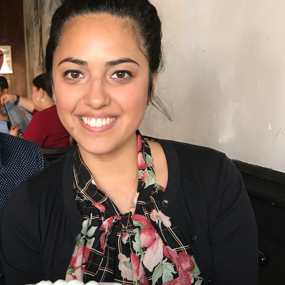 Meet your Posher, Yadi